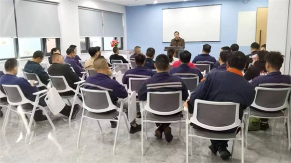 2024年“華鋁夜?！闭介_課了！